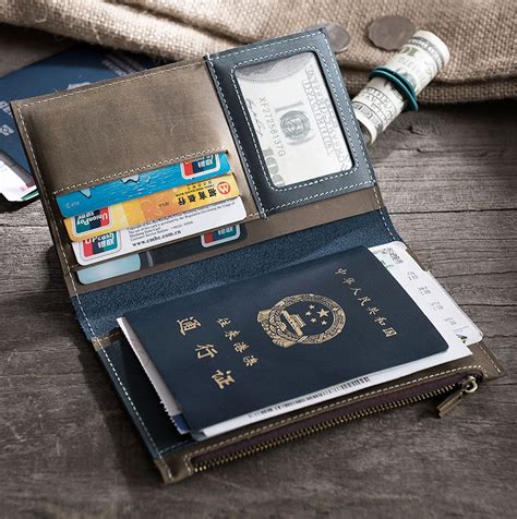 mens leather travel wallets